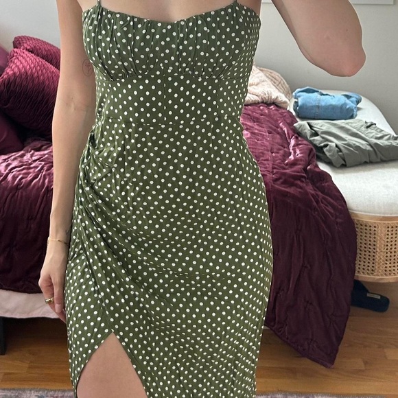 Gorgeous green/white LINEN BLEND POLKA DOT MIDI DRESS😍 - Picture 5 of 12